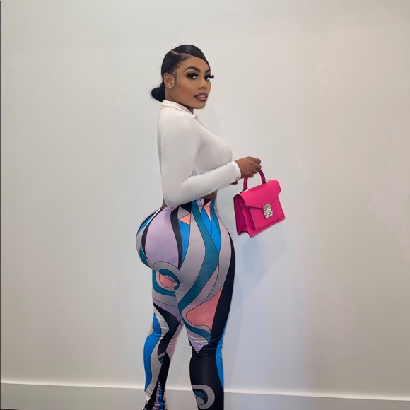 Meet your Posher, Thomasina - Picture 6 of 14